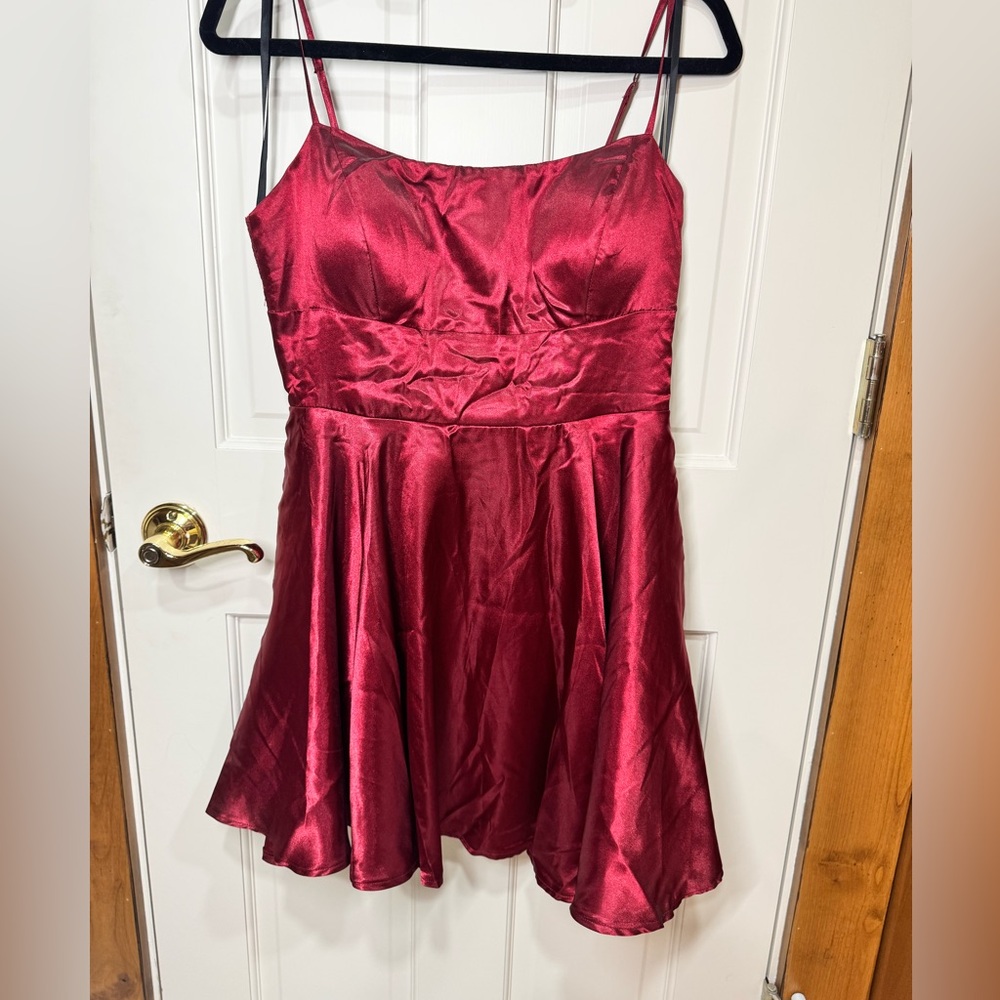 Windsor red satin lace bust mini dress—size M